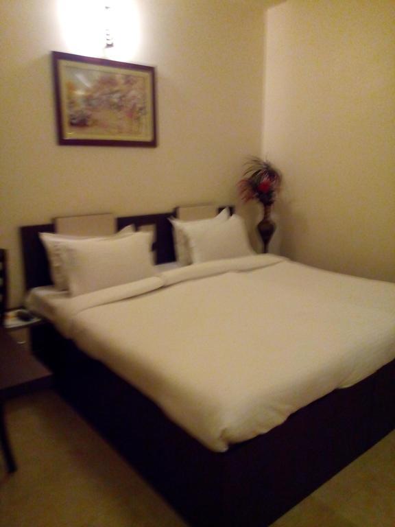 Divine Destination Hotel Varanasi Luaran gambar