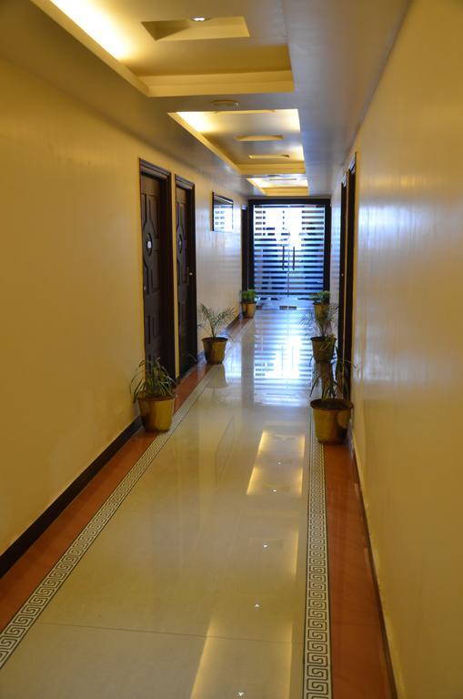 Divine Destination Hotel Varanasi Luaran gambar