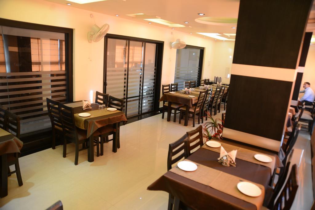 Divine Destination Hotel Varanasi Luaran gambar