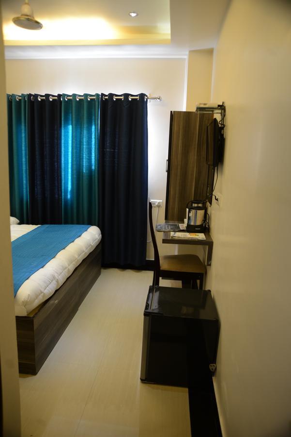 Divine Destination Hotel Varanasi Luaran gambar
