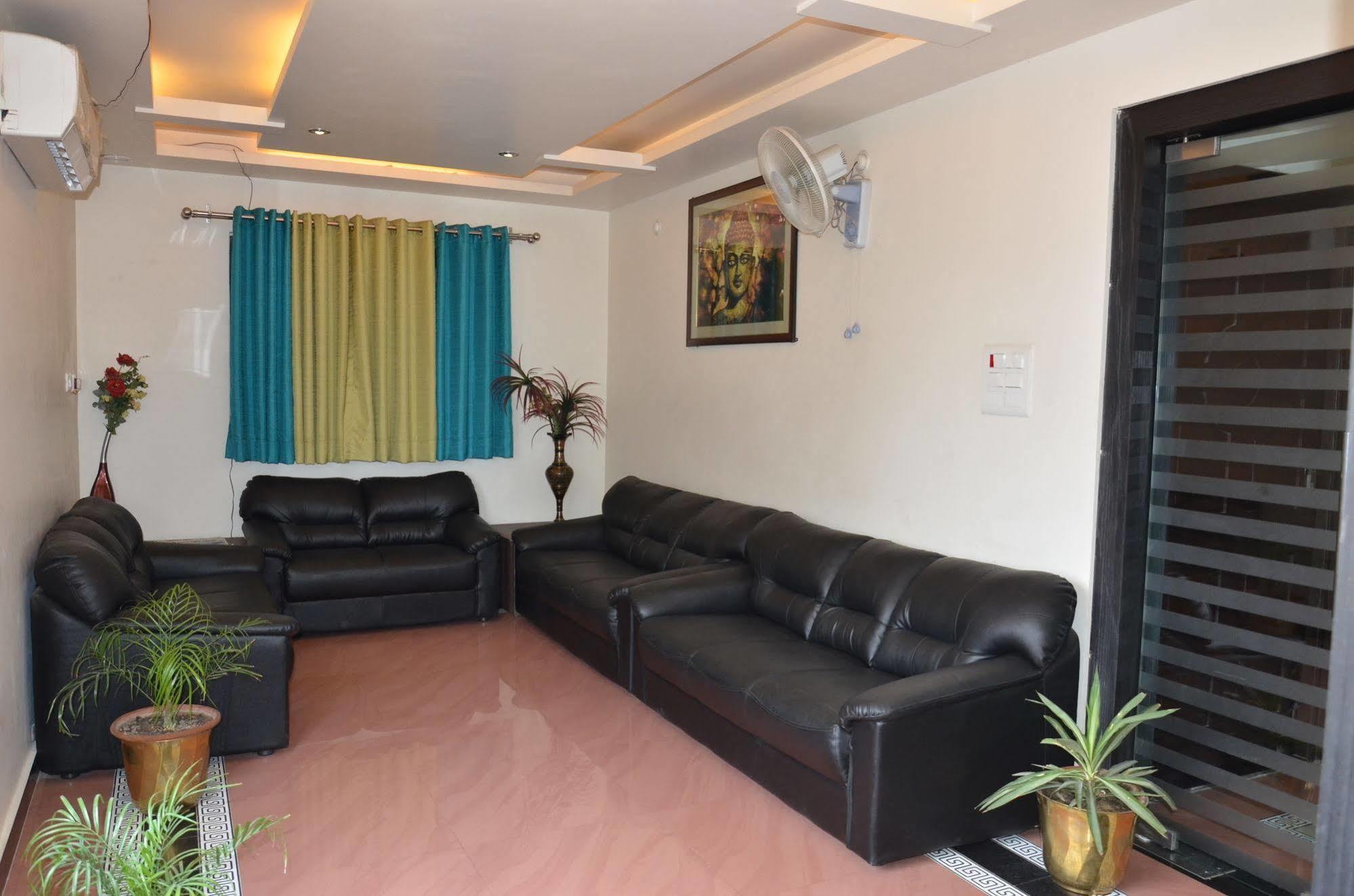 Divine Destination Hotel Varanasi Luaran gambar
